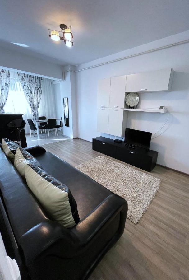 Taste Of Iasi - Two Room Apartment - Central - Sunset Touch מראה חיצוני תמונה