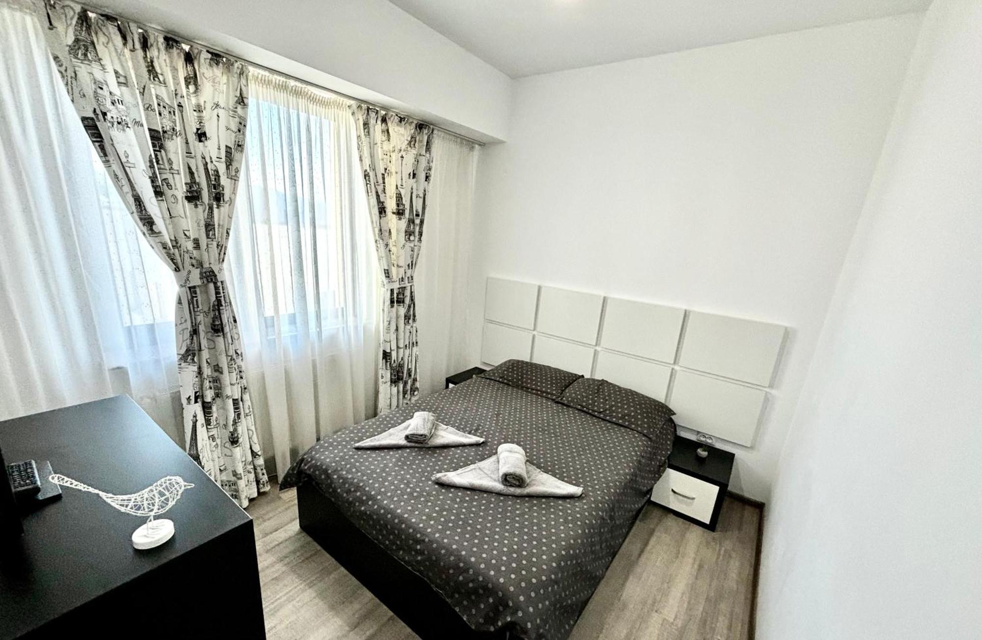 Taste Of Iasi - Two Room Apartment - Central - Sunset Touch מראה חיצוני תמונה